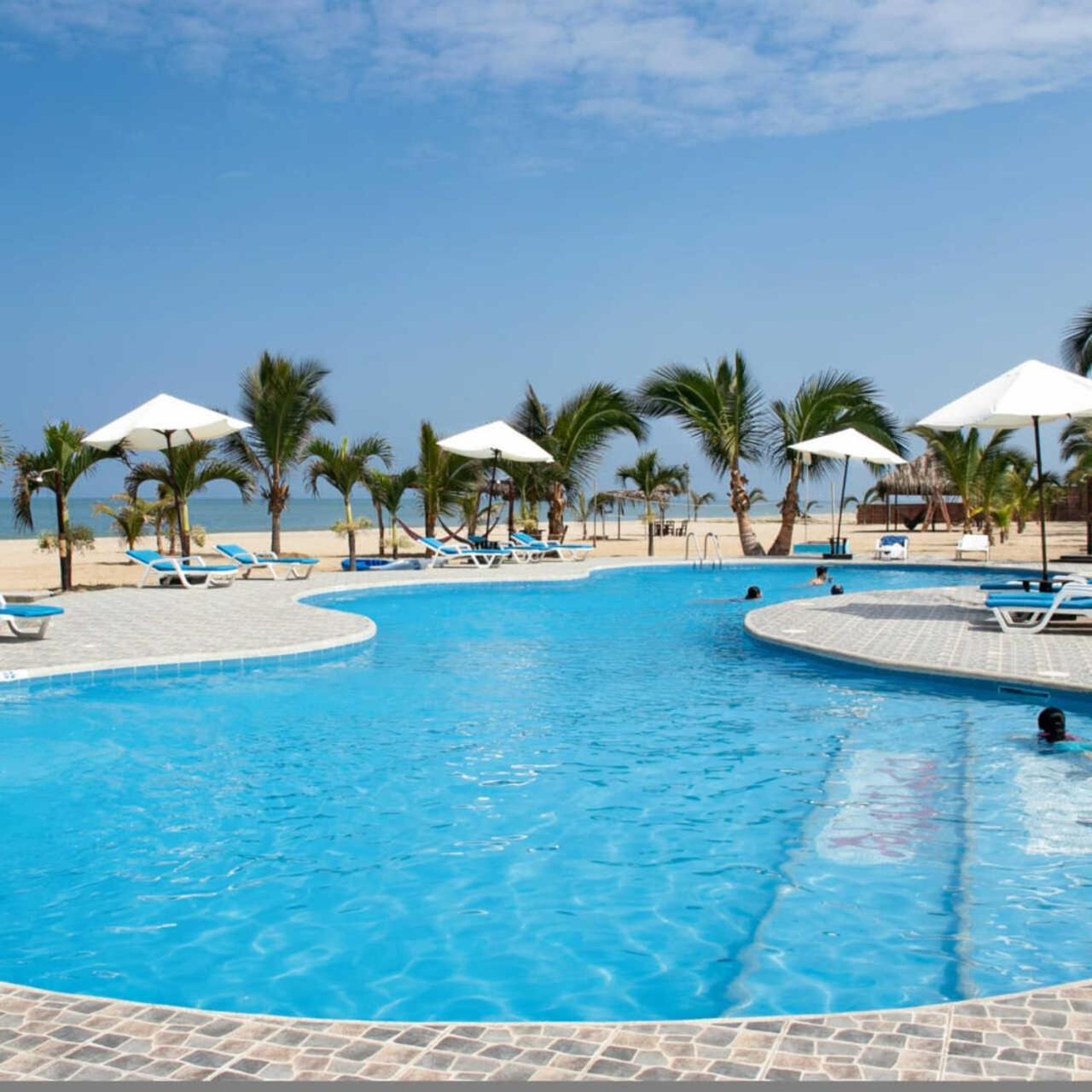 Nauti-K Beach Hotel Тумбес Экстерьер фото