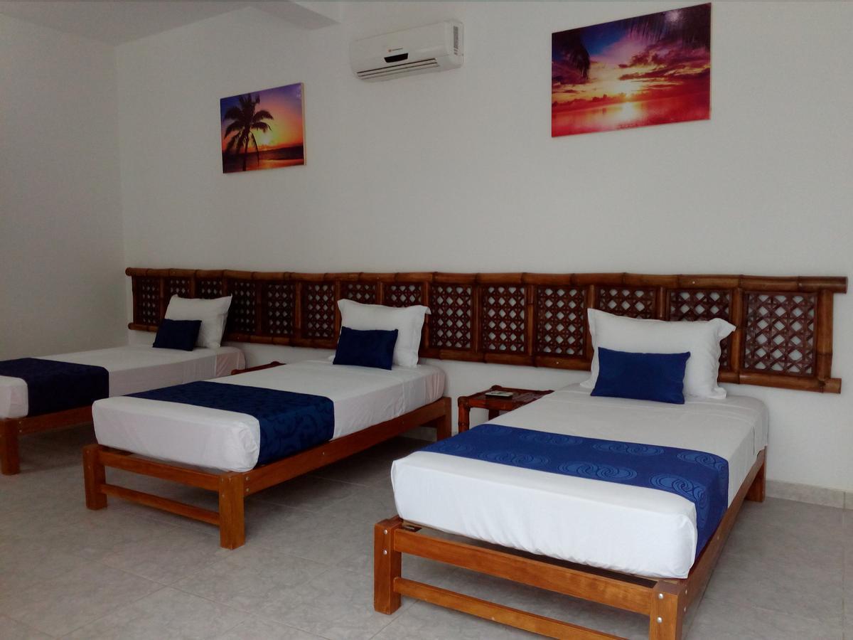 Nauti-K Beach Hotel Тумбес Экстерьер фото